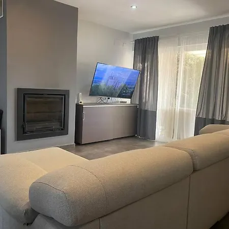 Chalet Con Piscina Cerca A Valencia *